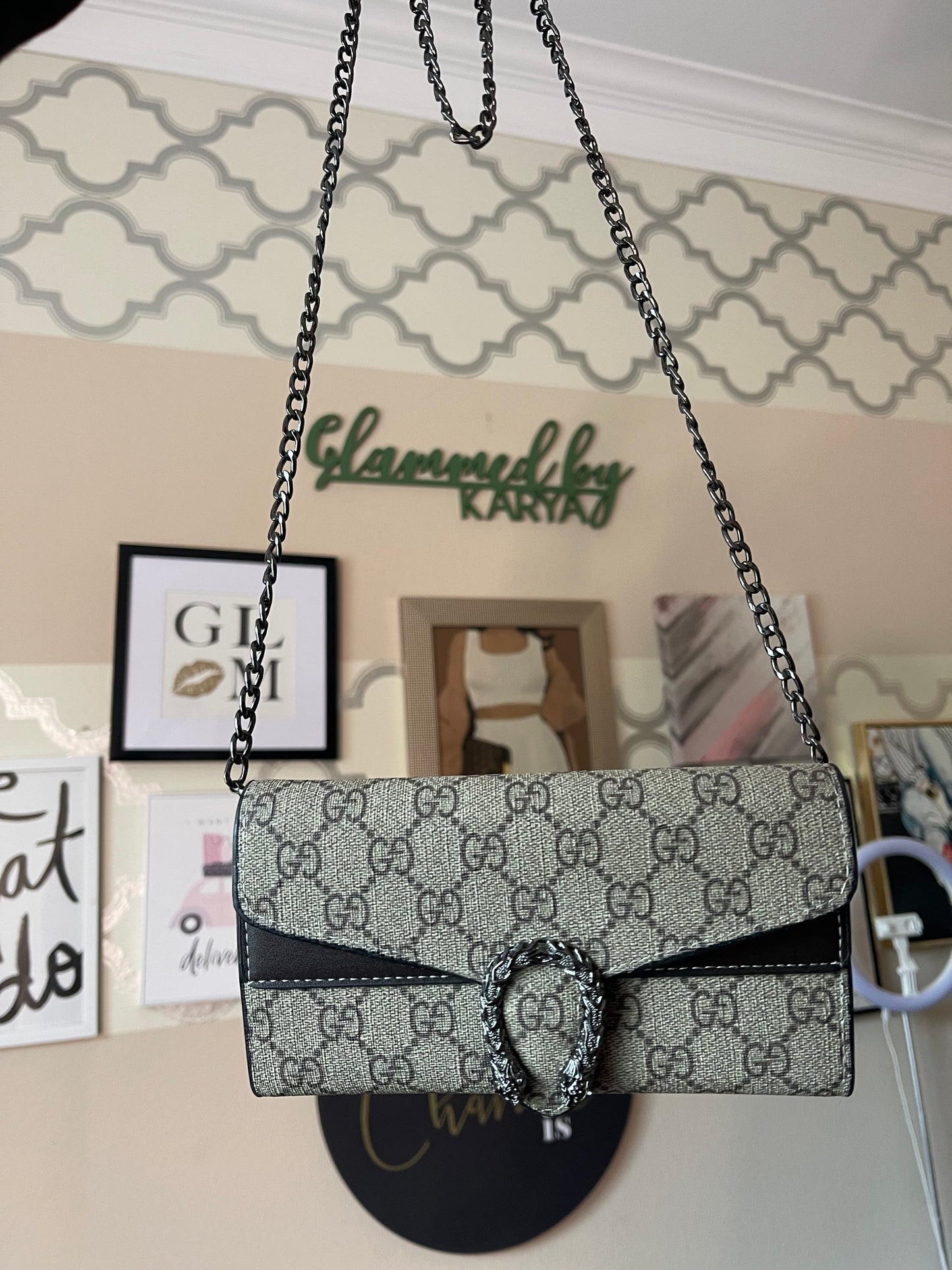 GG wallet w/ chain